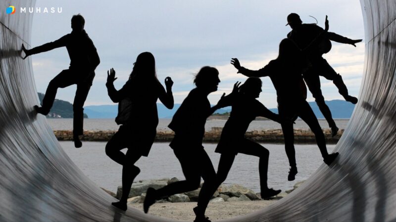 mbinu za kuishi na watu vizuri