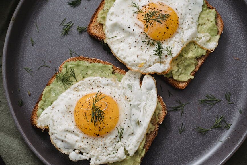 sandwiches with avocado and eggs